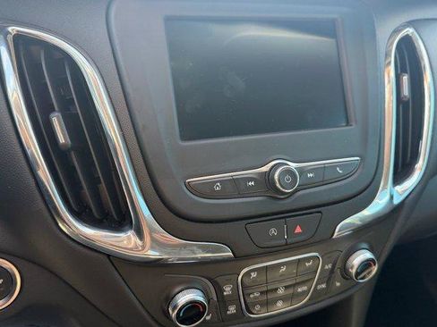 Used 2023 Chevrolet Equinox LT FWD image 7