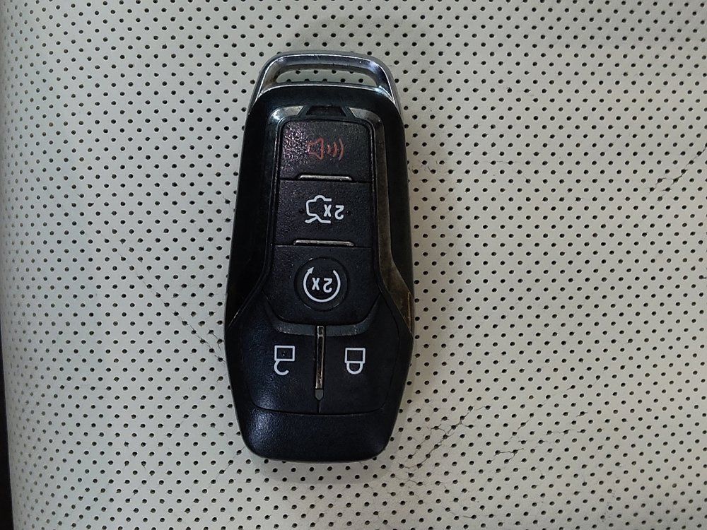 Used 2015 Lincoln MKC FWD w/ Equipment Group 102A Reserve image 32