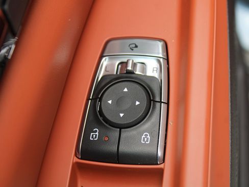 New 2026 Kia Carnival SX Prestige FWD image 27