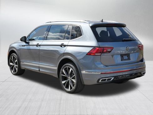 Certified 2022 Volkswagen Tiguan SEL R-Line AWD/4WD image 5