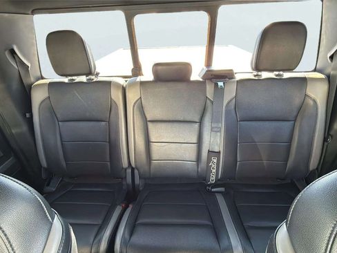 Used 2018 Ford F150 Raptor w/ Equipment Group 801A Mid image 15