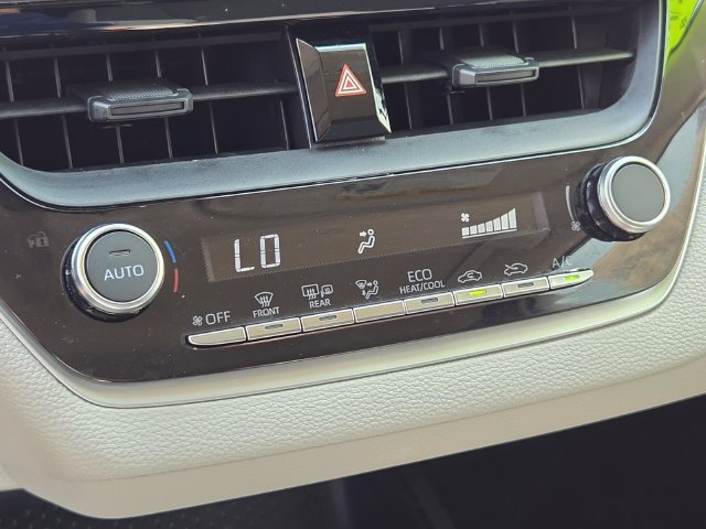 Used 2026 Toyota Corolla LE FWD image 17