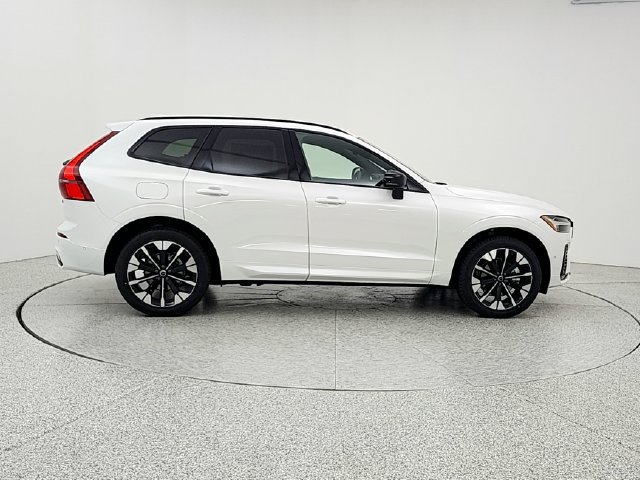 New 2026 Volvo XC60 B5 Plus w/ Protection Package Premier AWD/4WD image 4