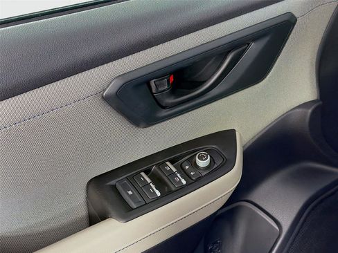 Used 2026 Subaru Forester Premium image 19