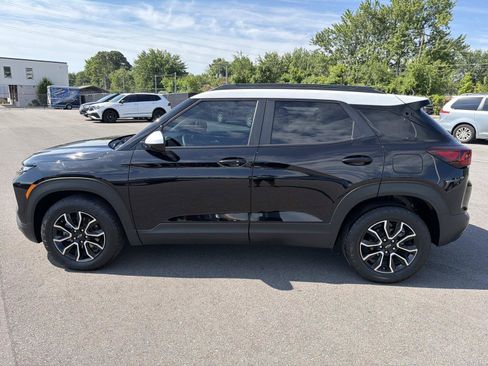 Used 2024 Chevrolet TrailBlazer ACTIV w/ Convenience Package FWD image 4