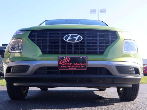 Used 2021 Hyundai Venue SE image 5