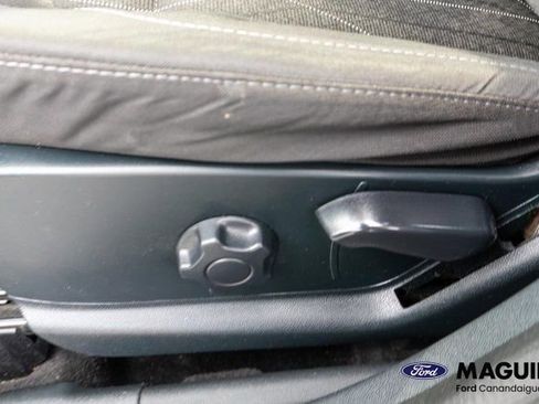 Used 2021 Ford EcoSport SE FWD image 19