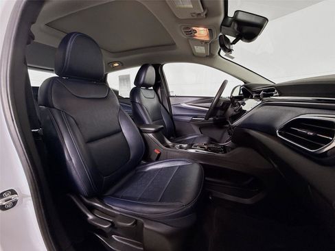 Used 2022 Chevrolet Bolt EUV Premier w/ Sun & Sound Package image 29