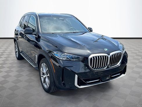 Used 2024 BMW X5 xDrive40i AWD/4WD image 4