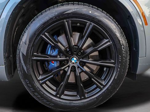 Used 2024 BMW X5 xDrive40i w/ M Sport Package AWD/4WD image 29