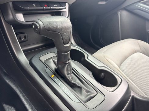 Used 2019 Chevrolet Colorado W/T w/ WT Convenience Package RWD image 21