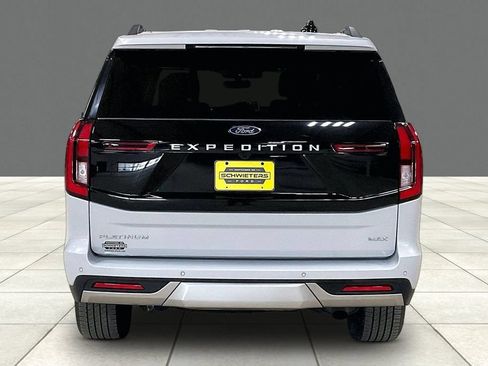 Certified 2025 Ford Expedition Max Platinum AWD/4WD image 4