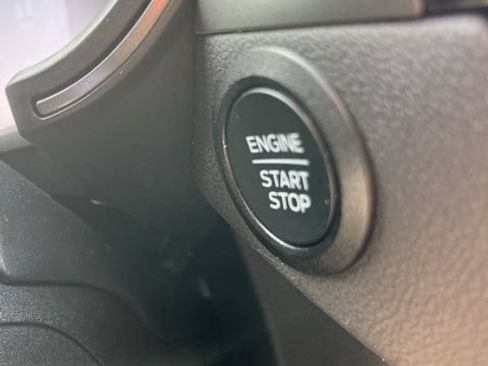 Used 2025 Ford Escape Active AWD/4WD image 21