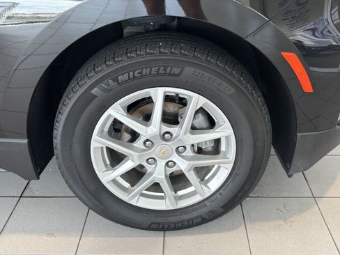Used 2024 Chevrolet Equinox LT FWD image 10