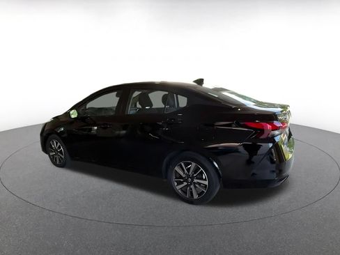 Used 2025 Nissan Versa SV FWD image 8