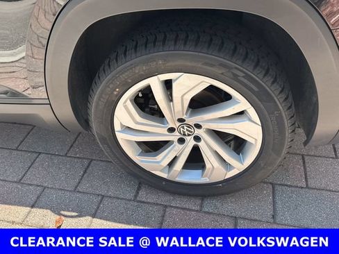 Certified 2023 Volkswagen Atlas SE w/ Panoramic Sunroof Package FWD image 11