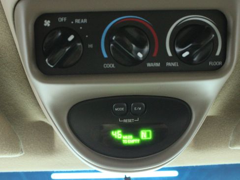 Used 2002 Ford Excursion Limited AWD/4WD image 19