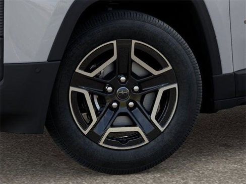 New 2026 Jeep Cherokee Limited image 8