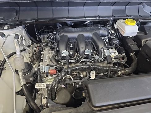 Used 2025 Nissan Pathfinder Platinum w/ Cargo Package AWD/4WD image 8