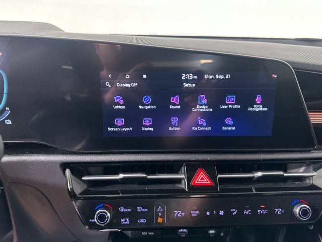 Used 2023 Kia Niro EX Touring FWD image 12