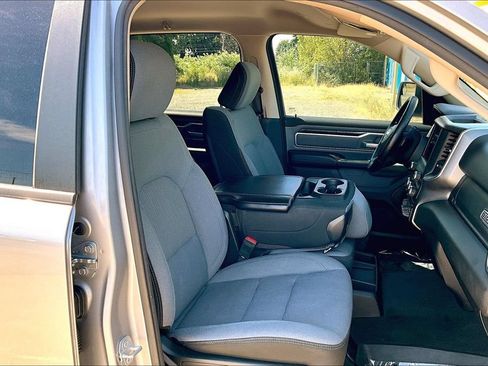 Used 2020 RAM 1500 Big Horn AWD/4WD image 10