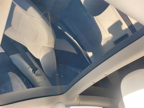 Used 2018 Tesla Model 3 Long Range image 5