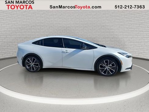 Used 2025 Toyota Prius Limited image 4