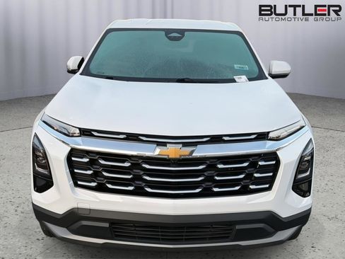 Used 2025 Chevrolet Equinox LT FWD image 4