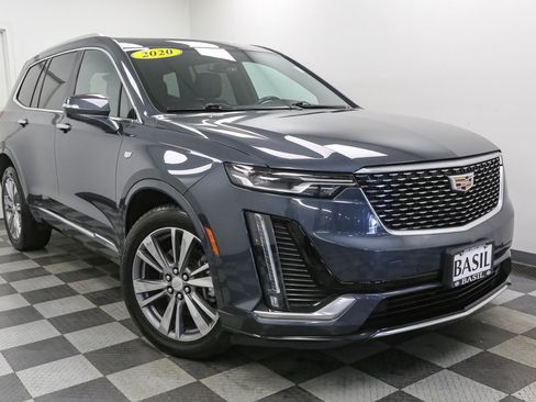 Used 2020 Cadillac XT6 Premium Luxury image 2