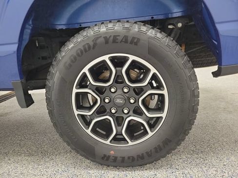 Used 2023 Ford F150 XLT AWD/4WD image 5