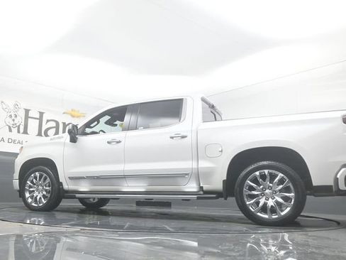Used 2023 Chevrolet Silverado 1500 High Country w/ High Country Premium Package AWD/4WD image 54