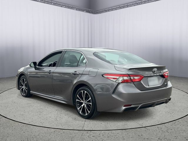 Used 2018 Toyota Camry SE w/ Convenience Package FWD image 7
