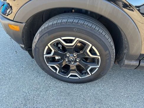 Certified 2025 Ford Bronco Sport Outer Banks w/ Outer Banks Tech Package+ image 12