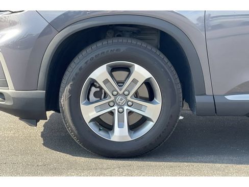 Used 2025 Honda Pilot EX-L image 10
