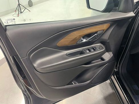 Used 2018 GMC Terrain SLE image 17