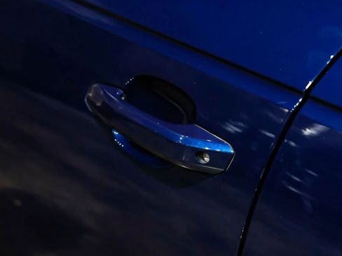 Used 2017 Audi A4 2.0T Ultra Premium w/ Convenience Package image 44