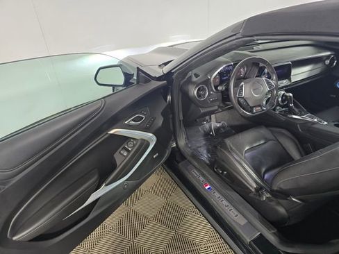 Used 2020 Chevrolet Camaro SS image 9