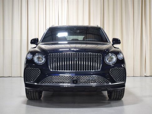 New 2026 Bentley Bentayga AWD/4WD image 12