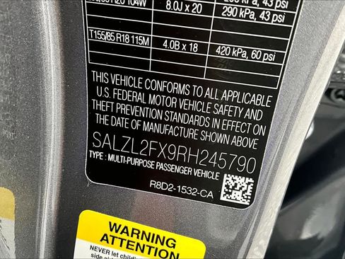 Used 2024 Land Rover Range Rover Evoque Dynamic SE image 63