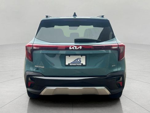 Certified 2024 Kia Seltos EX image 9