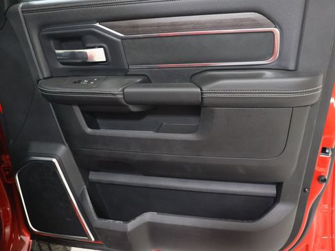New 2026 RAM 2500 Laramie AWD/4WD image 16