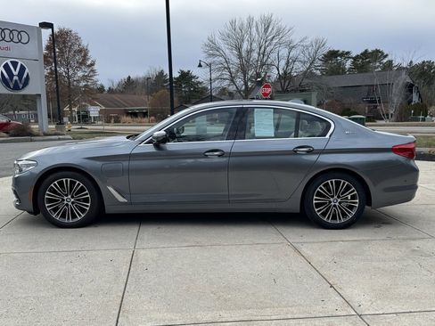 Used 2018 BMW 530e xDrive image 16