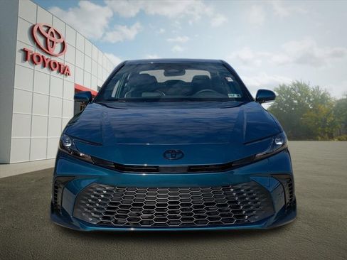 New 2026 Toyota Camry SE FWD image 8