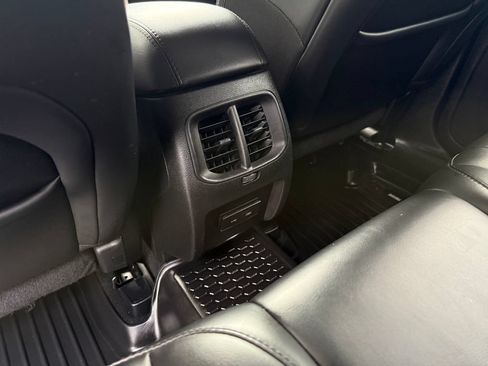 Used 2020 Jeep Cherokee Latitude Plus AWD/4WD image 33