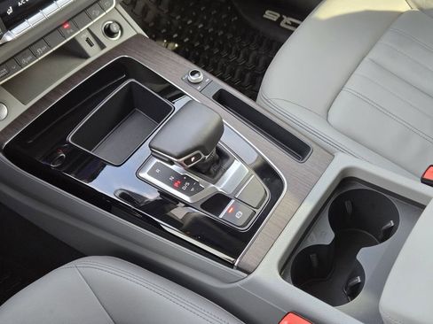 Certified 2023 Audi Q5 2.0T Premium w/ Convenience Package image 23