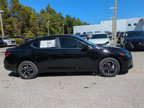 New 2025 Nissan Sentra SV image 4