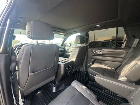 Used 2023 Chevrolet Tahoe Z71 w/ Luxury Package image 19