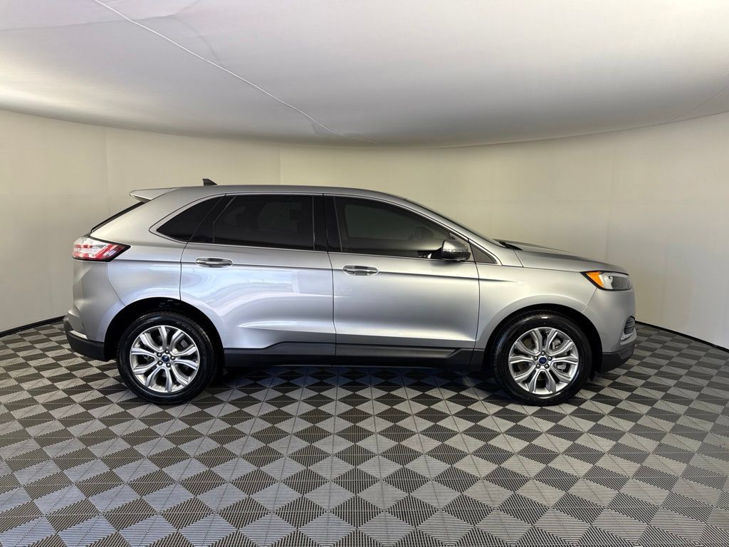 Used 2022 Ford Edge Titanium w/ Cargo Accessory Package AWD/4WD image 6