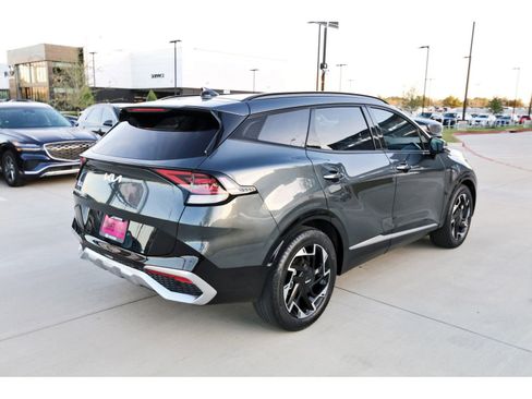 Used 2023 Kia Sportage SX image 8