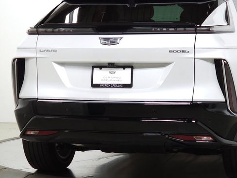 Certified 2024 Cadillac Lyriq Luxury w/ LPO, Floor Liner Package AWD/4WD image 9